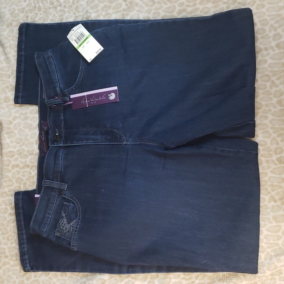 Kohl's Coupons $10 Off $25 Gloria Vanderbilt Amanda Taper Jeans, Negro, 48 Breve Para Mujer Gloria Vanderbilt Skimmer Shorts